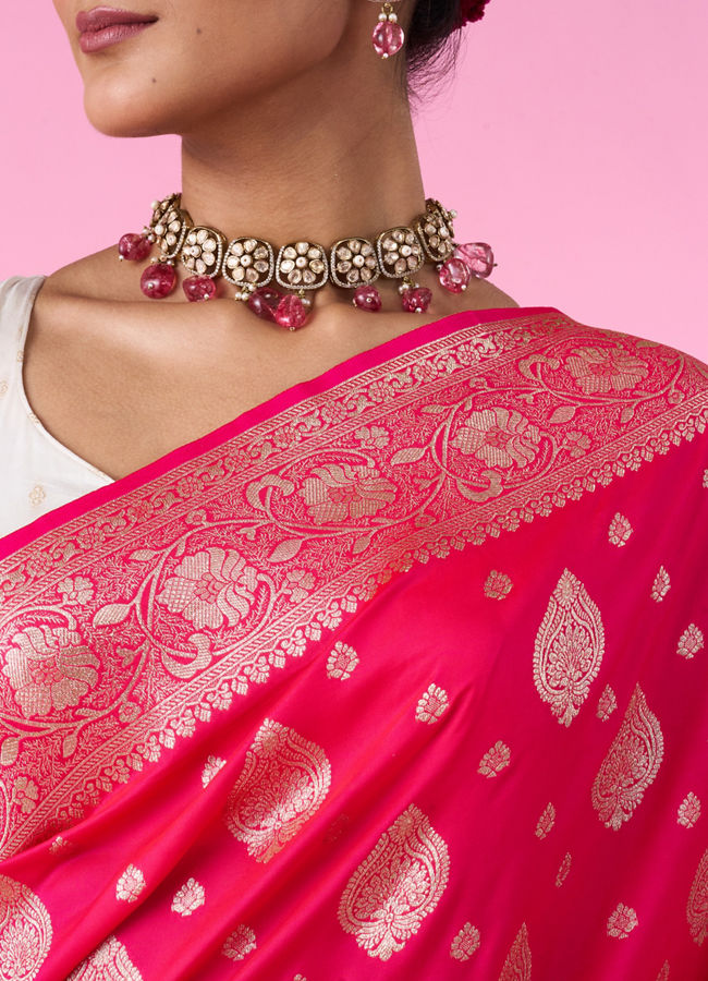 Mohey Women Pink Elegance Saree