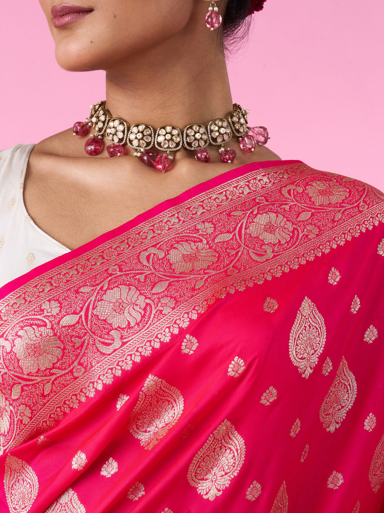 Mohey Women Pink Elegance Saree