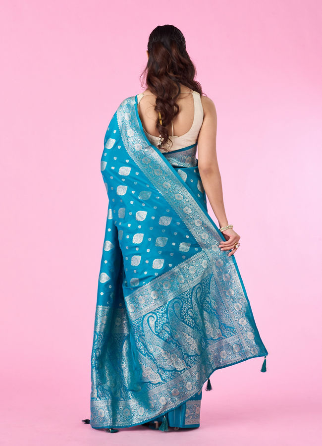 Mohey Women Radiant Blue Silk Saree