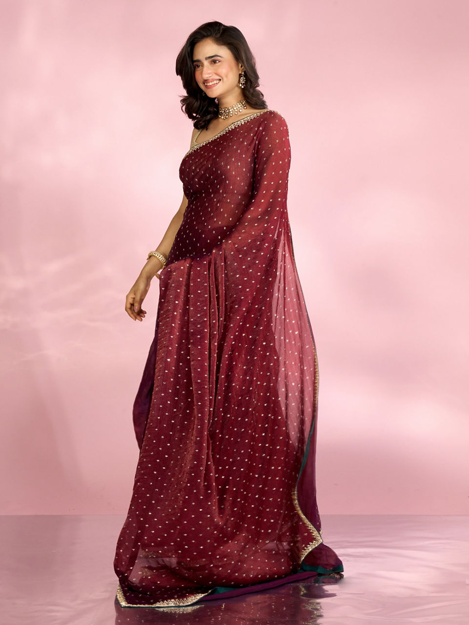 Mohey Women Exquisite Wine Organza Saree