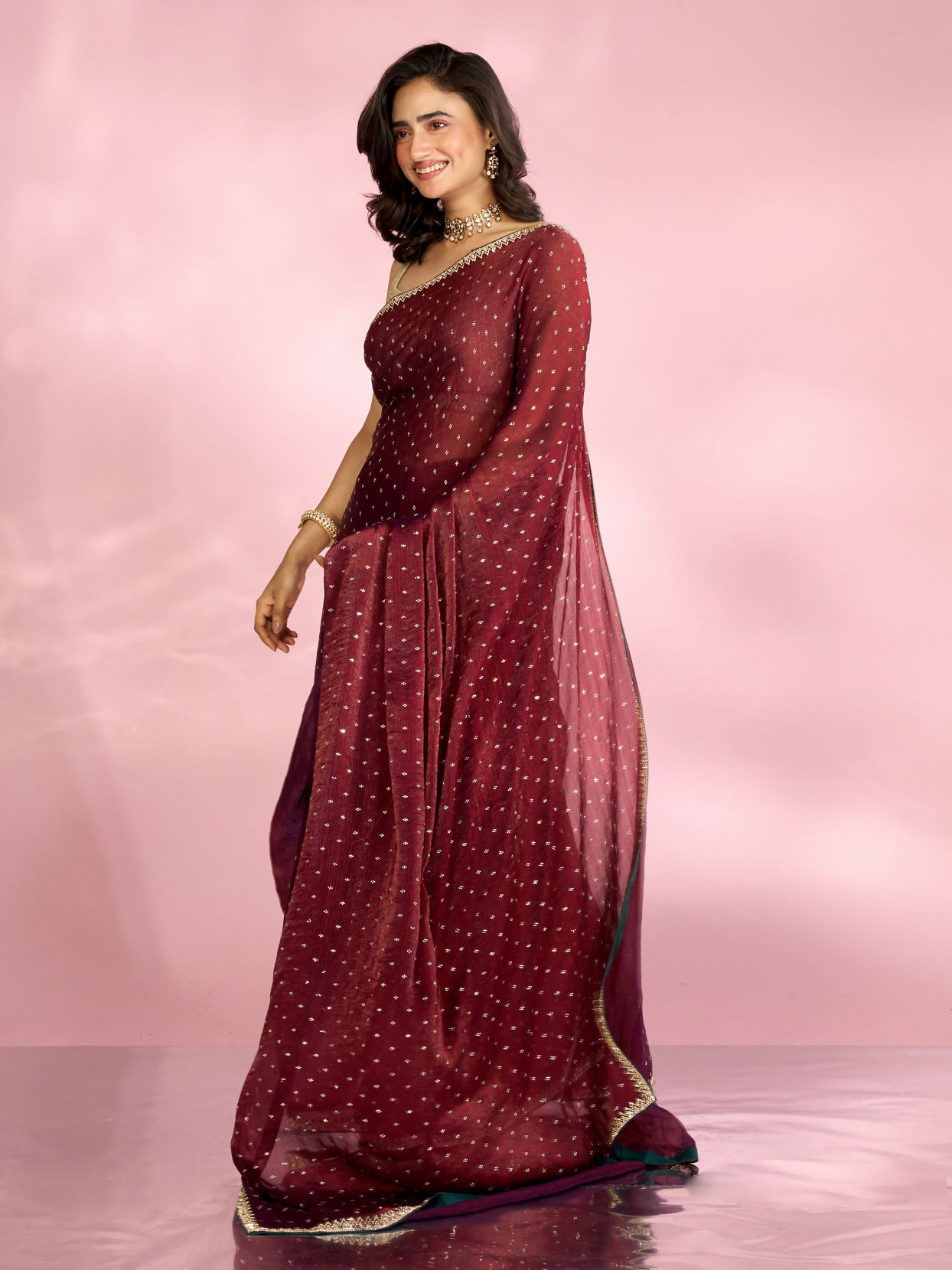 Mohey Women Exquisite Wine Organza Saree