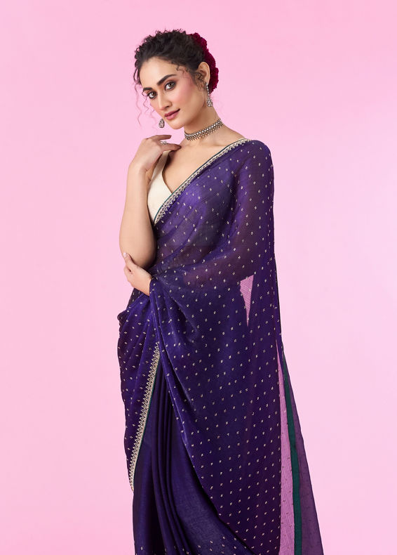 Mohey Women Dazzling Purple Organza Saree