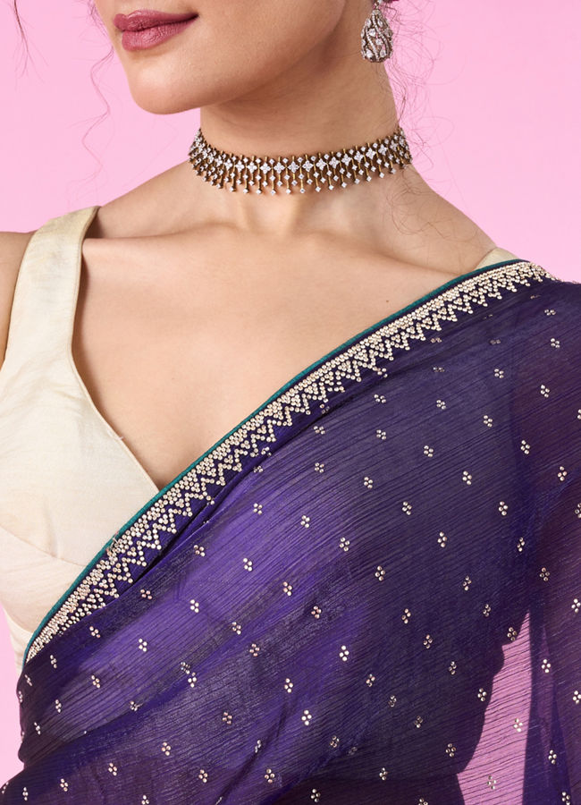 Mohey Women Dazzling Purple Organza Saree