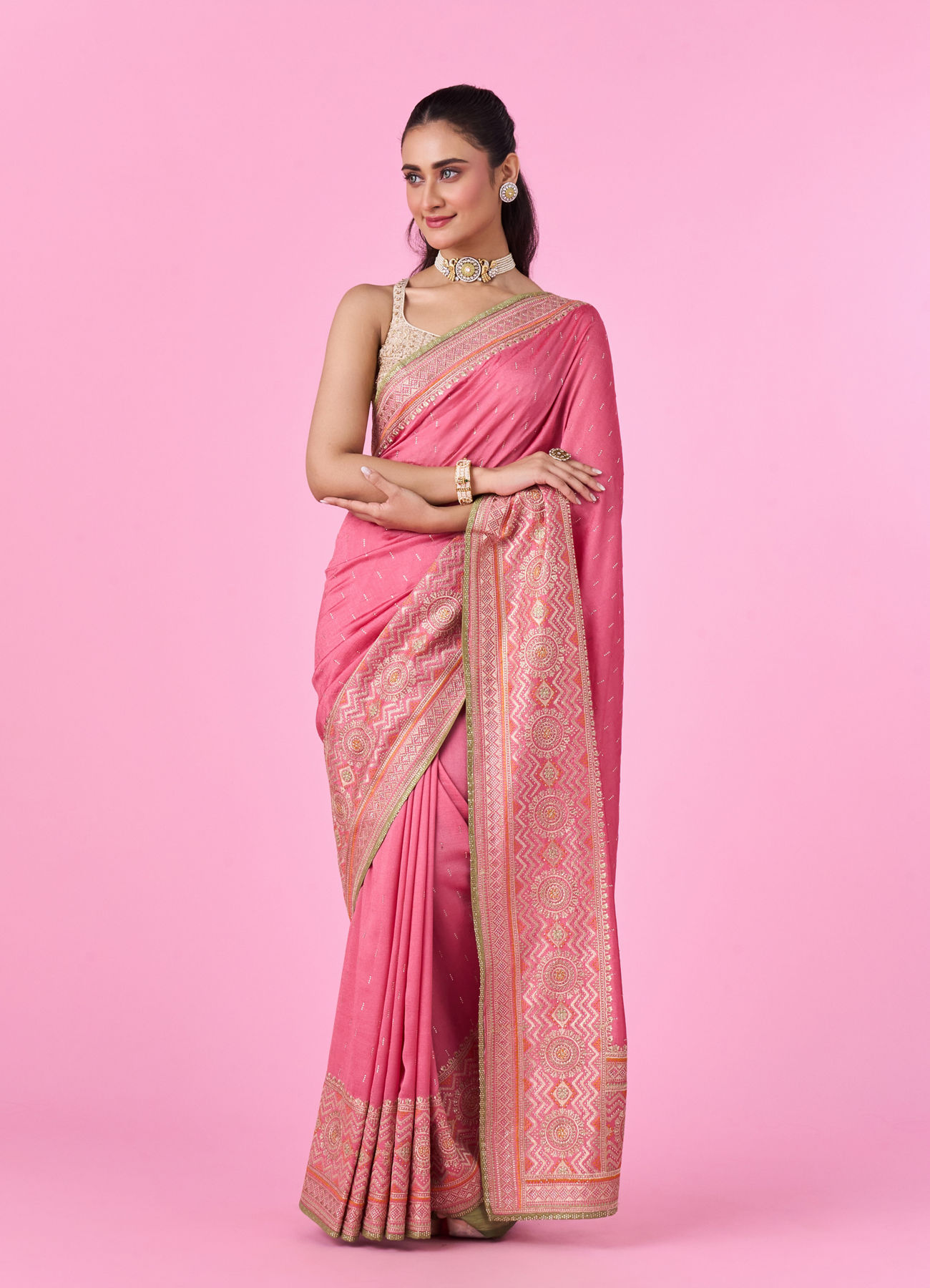 Mohey Women Elegant Pink Saree