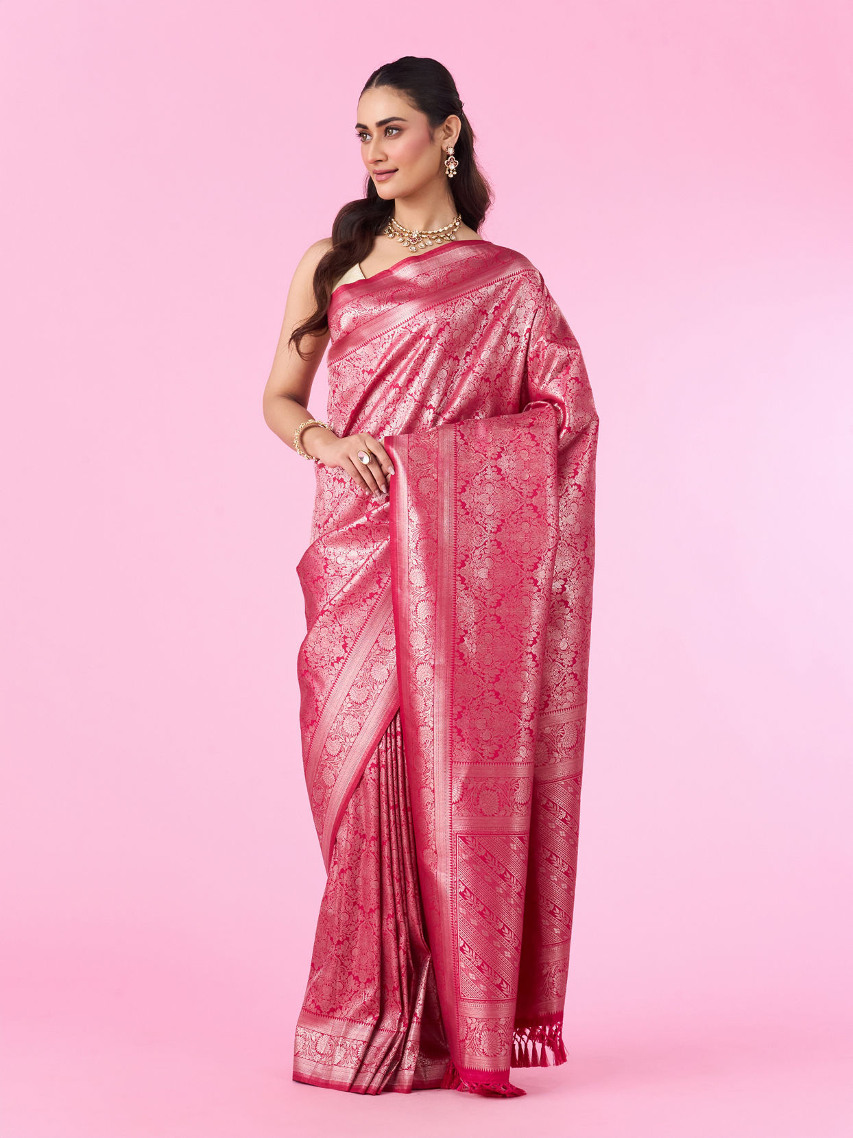 Mohey Women Ravishing Rani Banarasi Saree