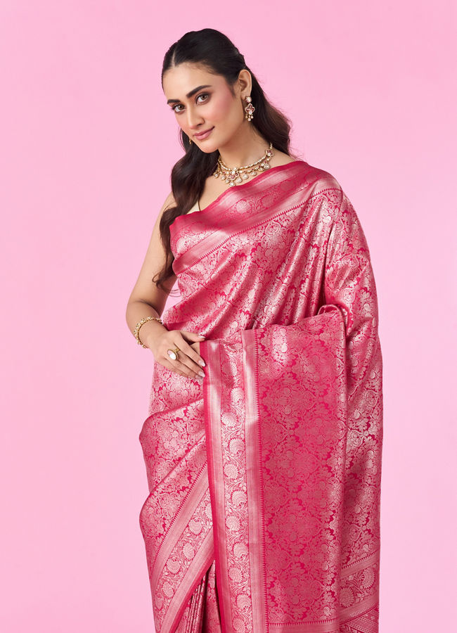 Mohey Women Ravishing Rani Banarasi Saree