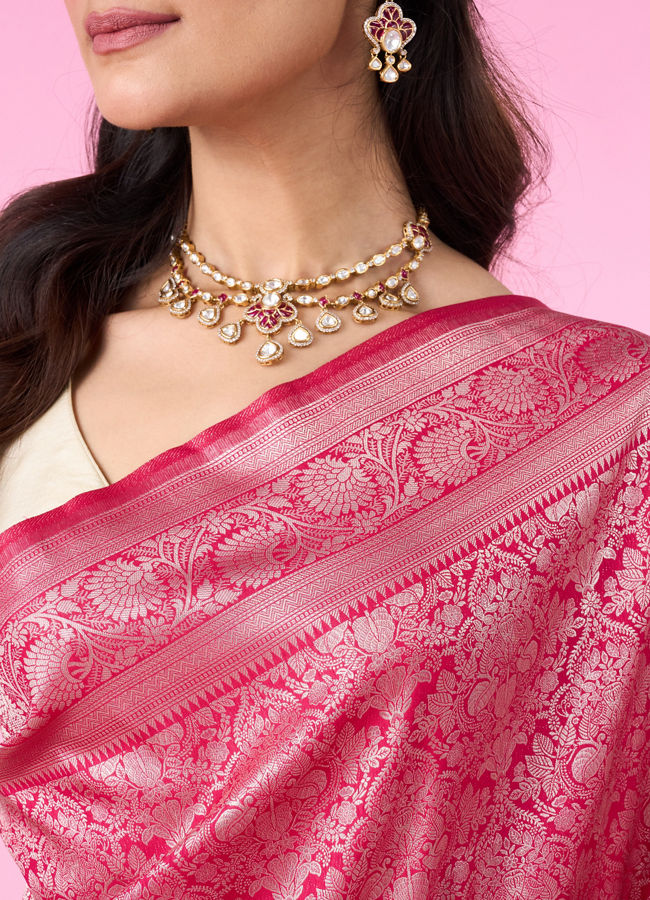 Mohey Women Ravishing Rani Banarasi Saree