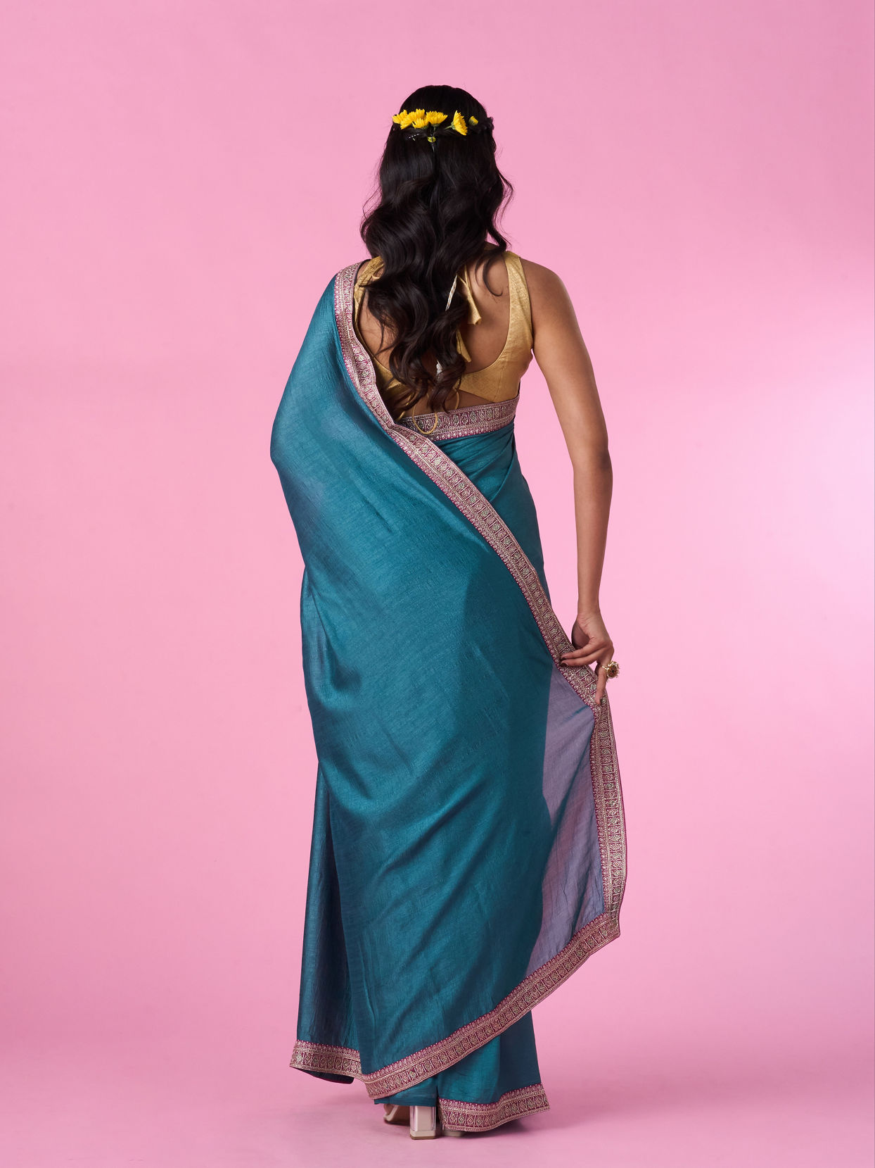 Mohey Women Emerald Aura Silk Saree