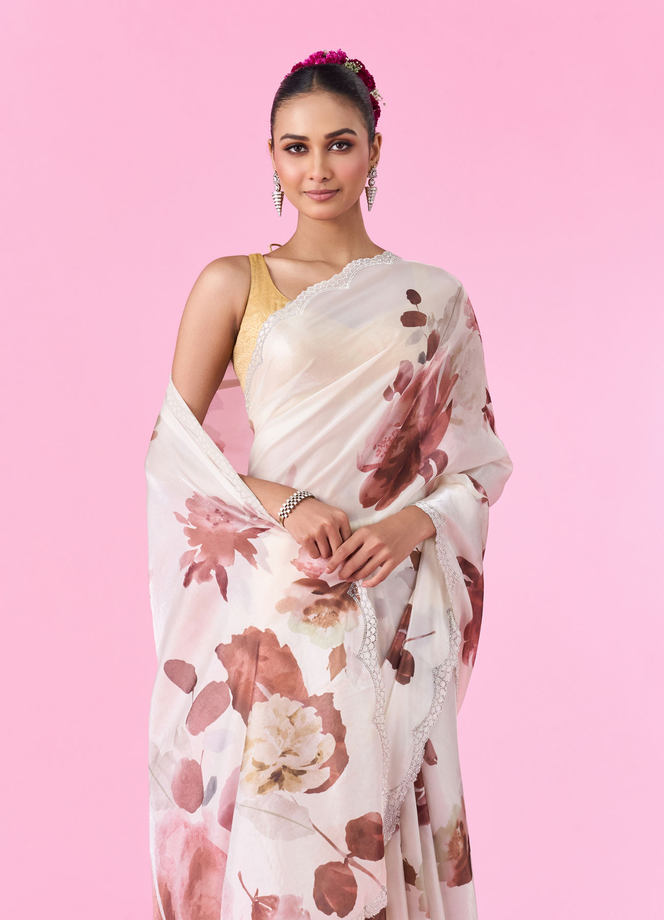 Mohey Women Elegant Brown Organza Saree