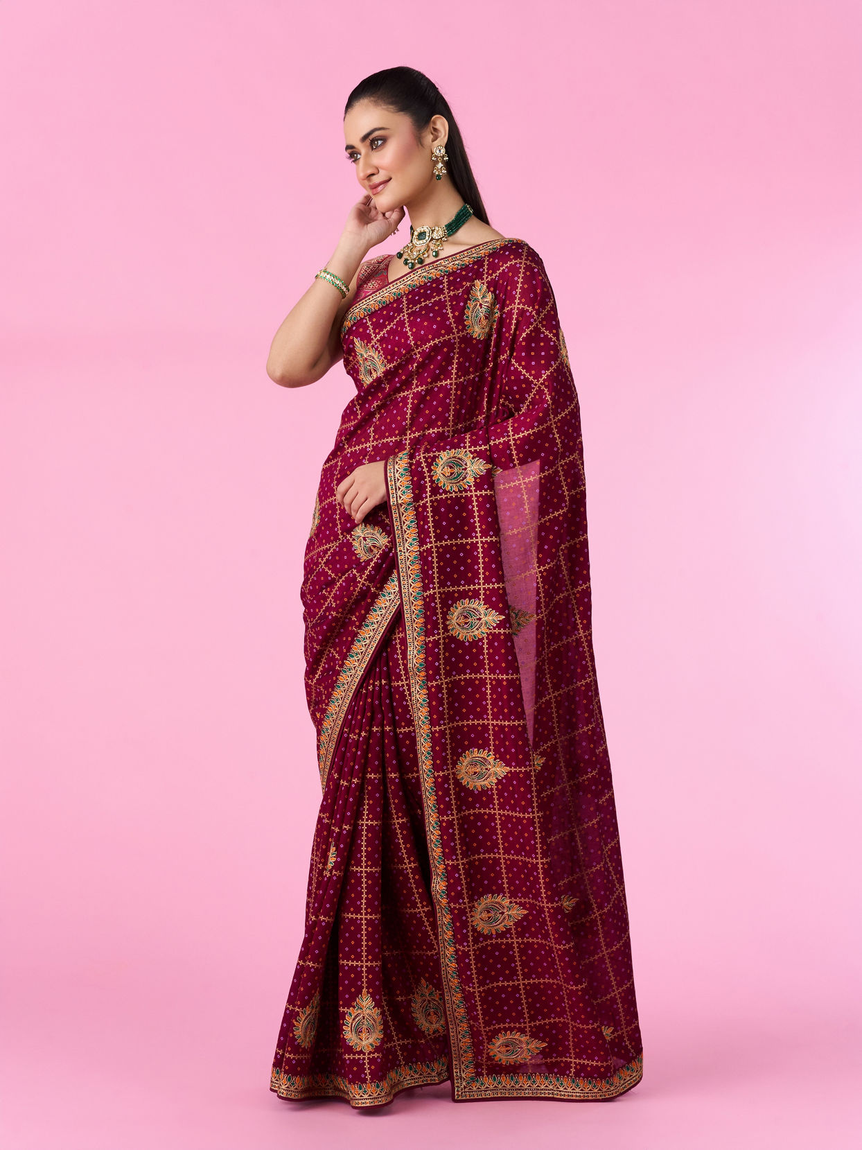 Mohey Women Enchanting Wine Saree