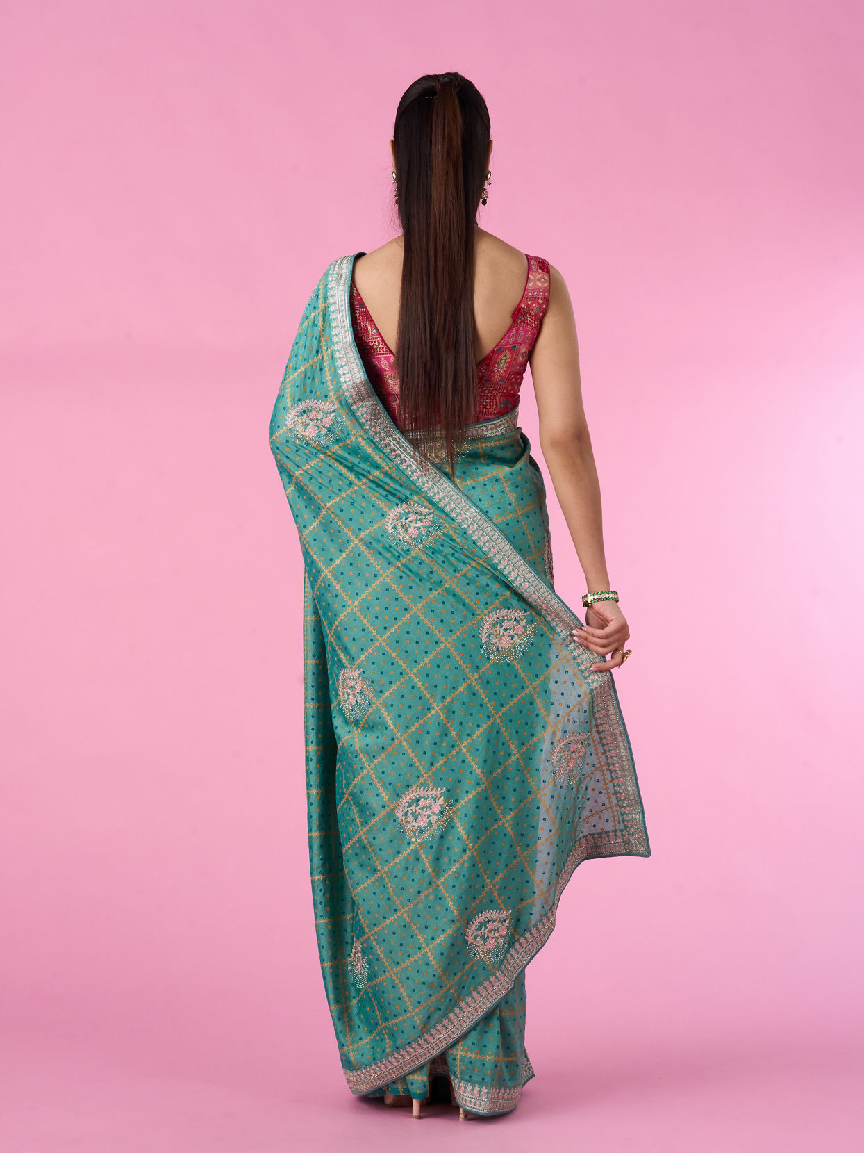 Mohey Women Sea Green Elegance Saree