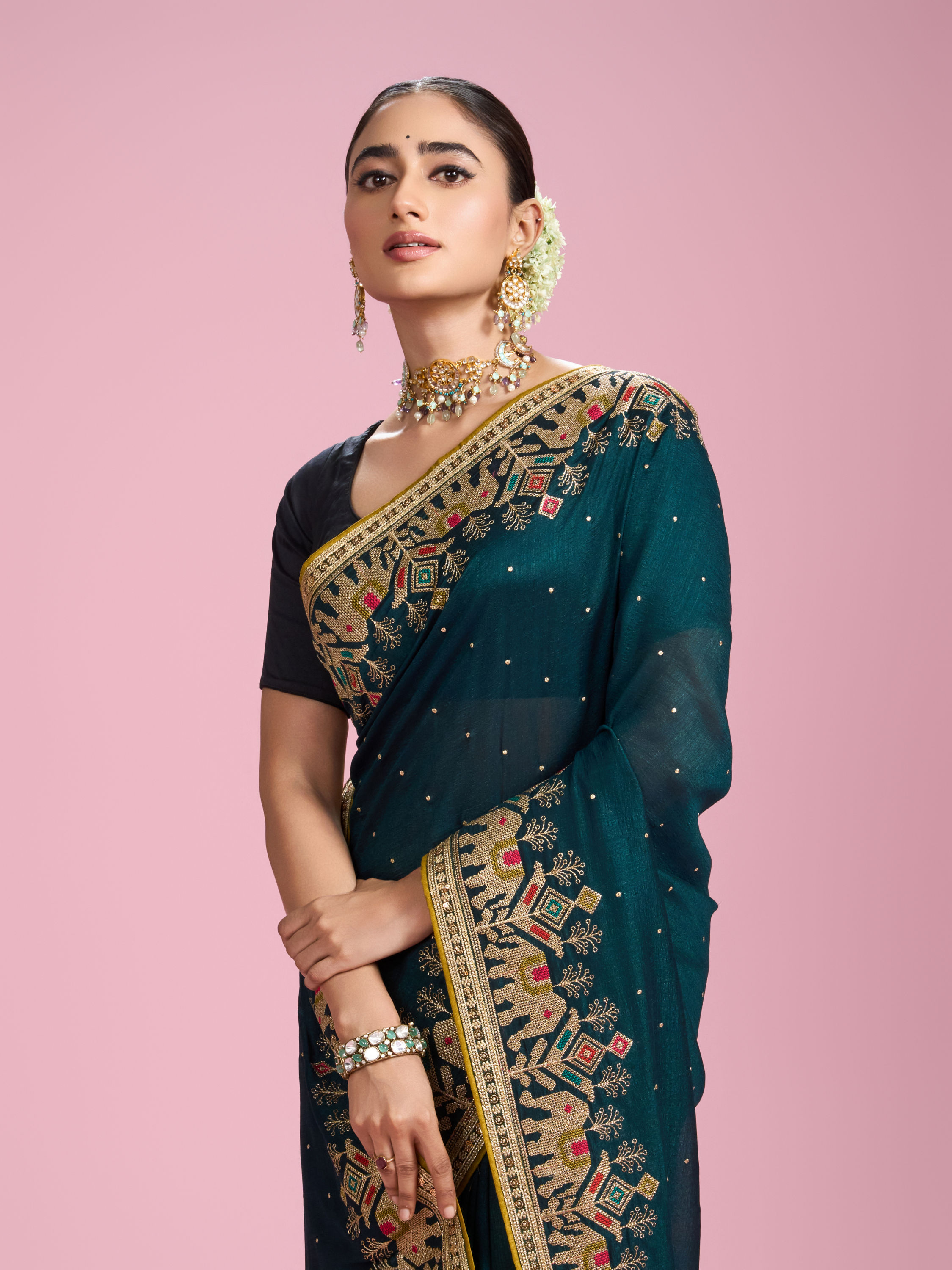 Mohey Women Serene Green Elegance Saree