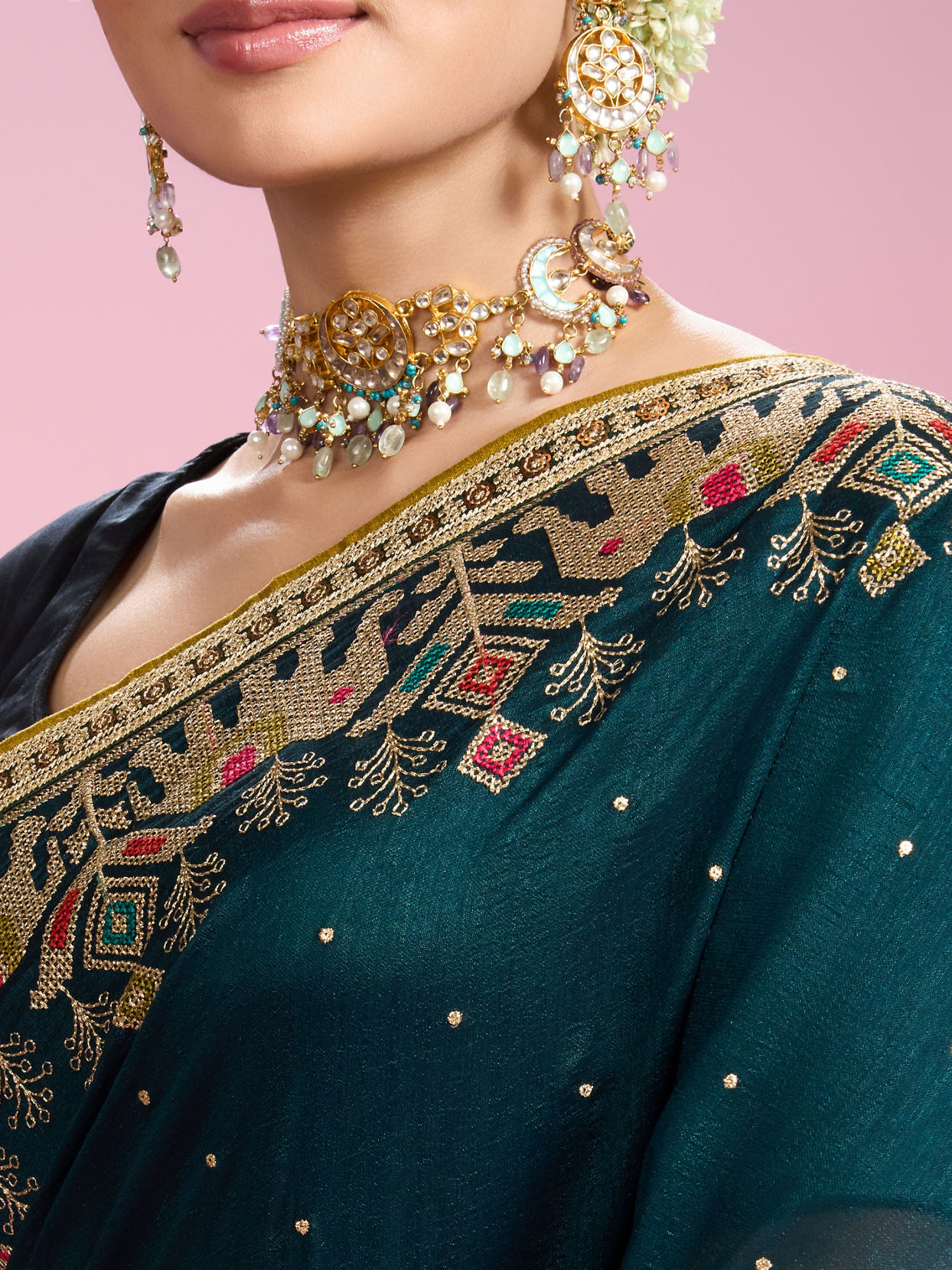 Mohey Women Serene Green Elegance Saree