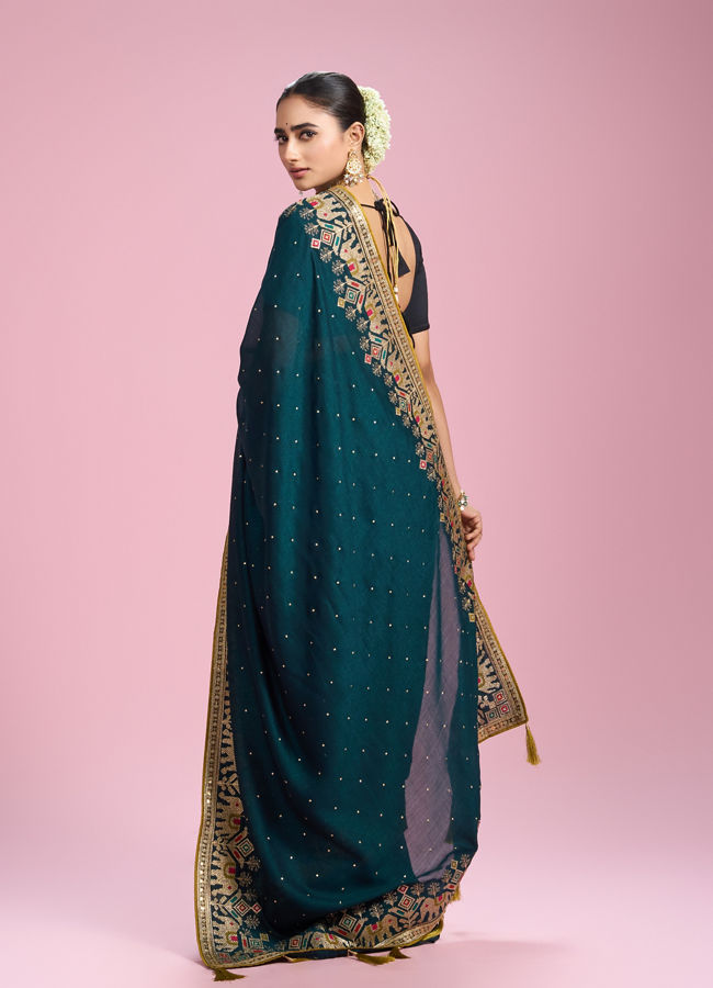 Mohey Women Serene Green Elegance Saree
