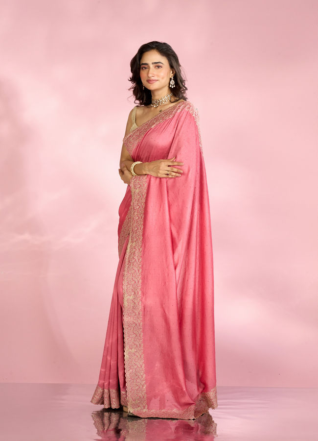 Mohey Women Enthralling Pink Elegance Saree