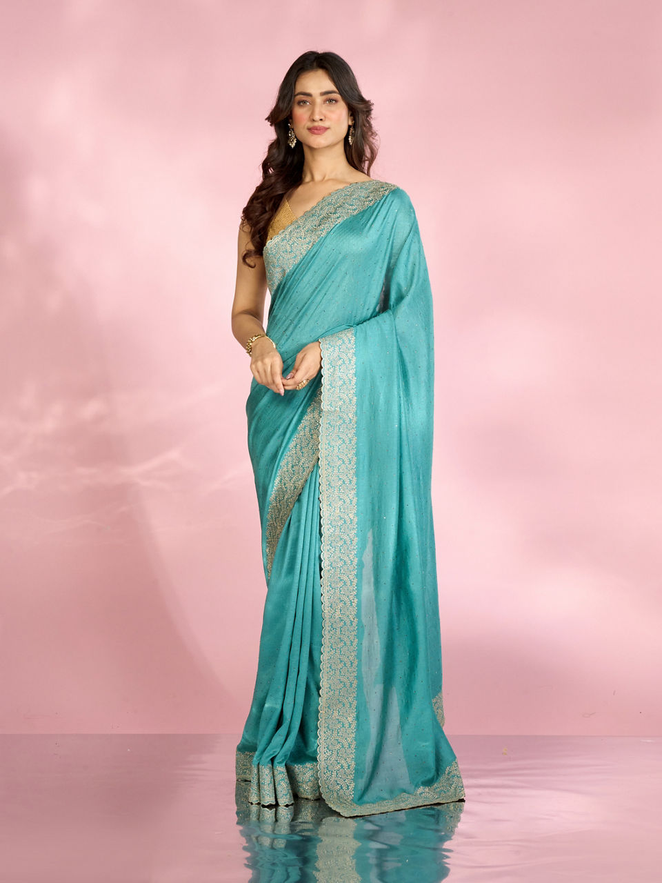 Mohey Women Glistening Light Blue Saree