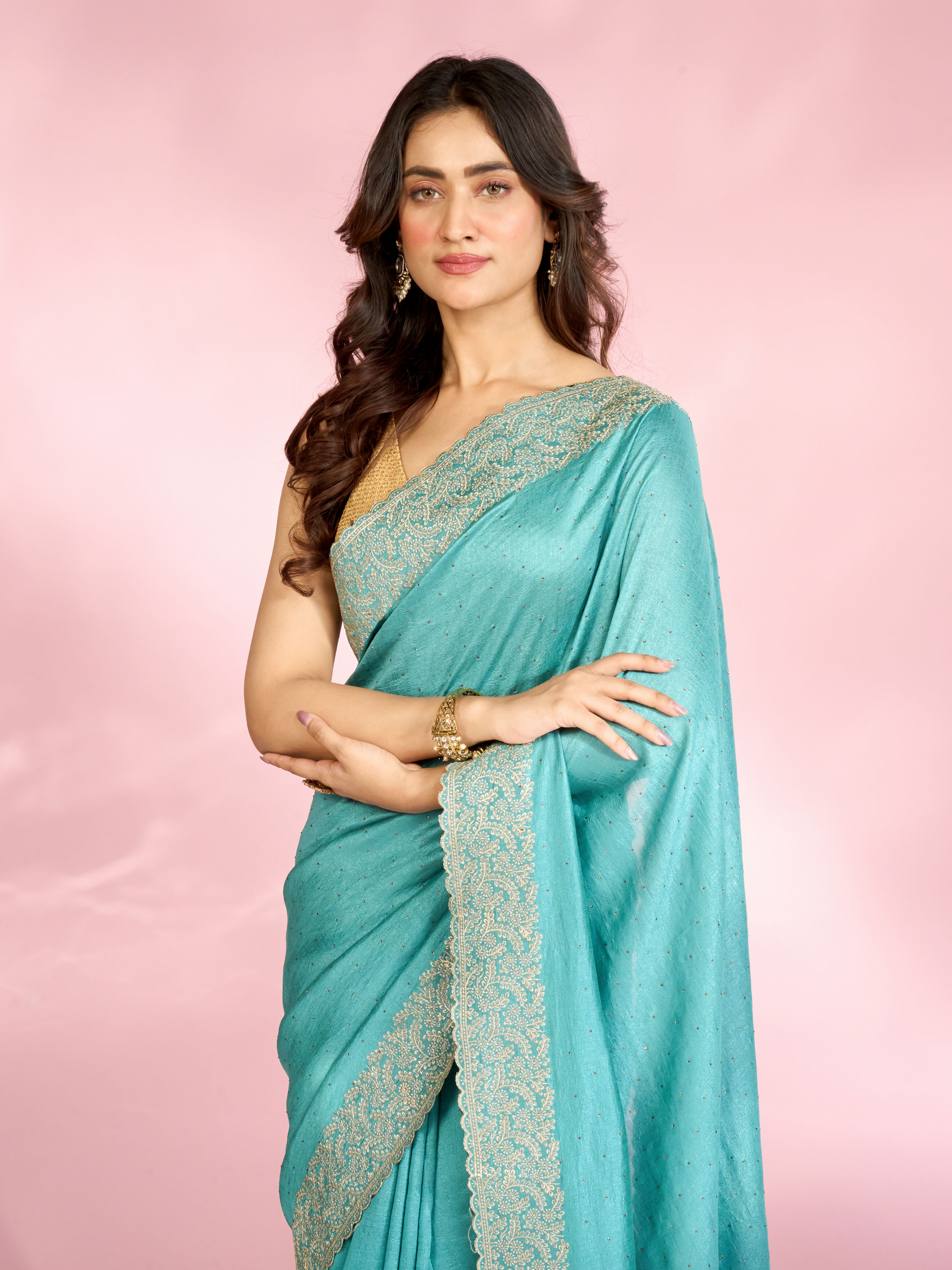 Mohey Women Glistening Light Blue Saree