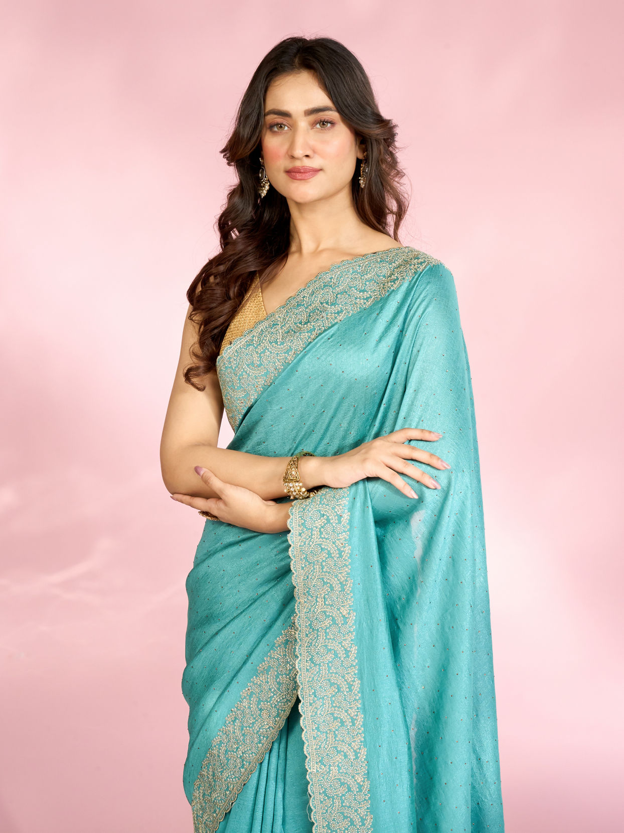 Mohey Women Glistening Light Blue Saree