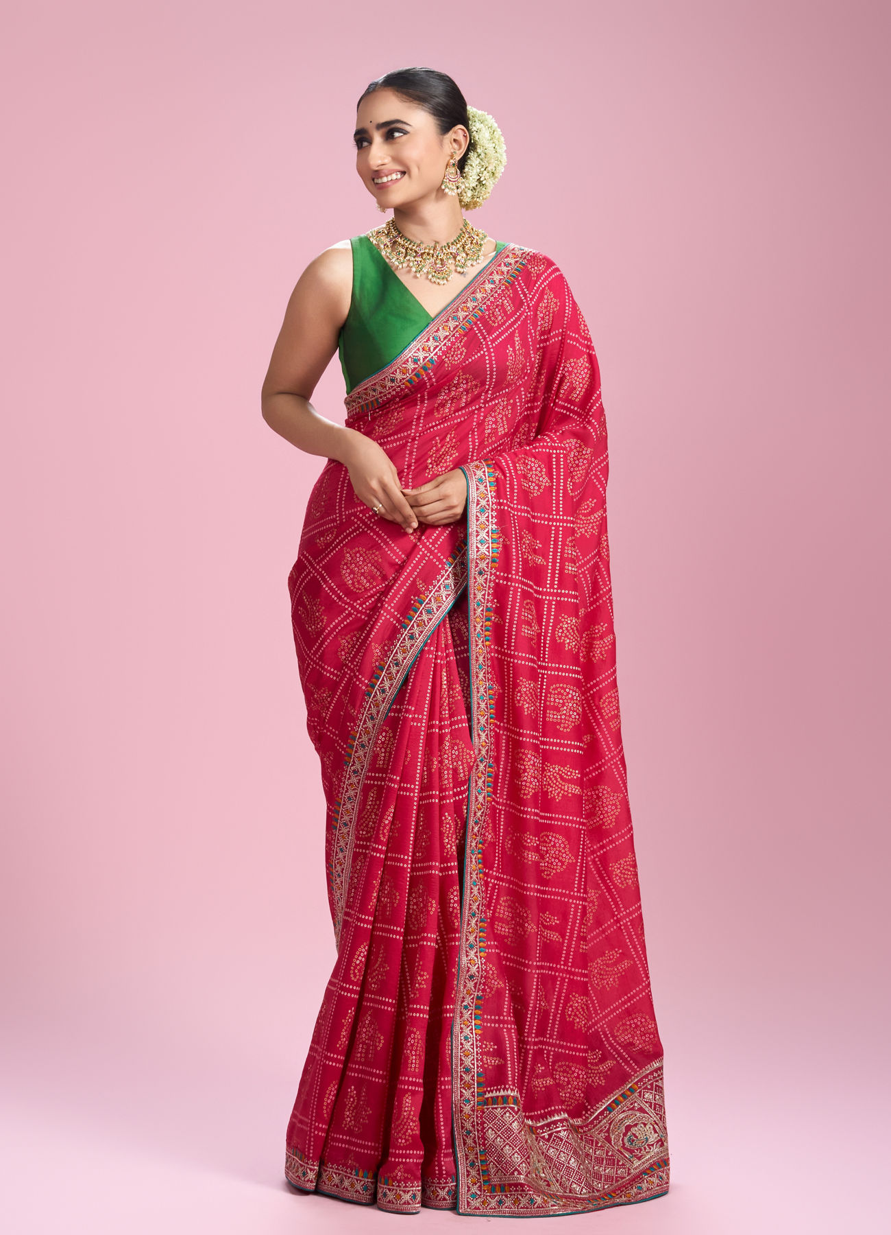 Mohey Women Ravishing Pink Chinon Saree