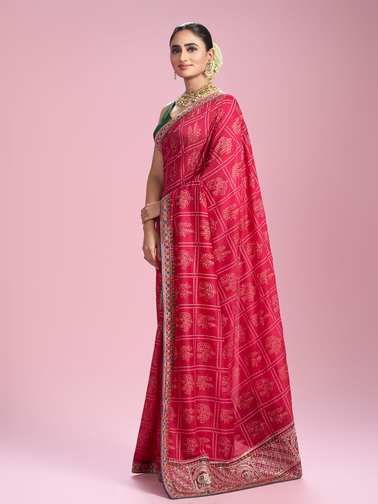 Mohey Women Ravishing Pink Chinon Saree