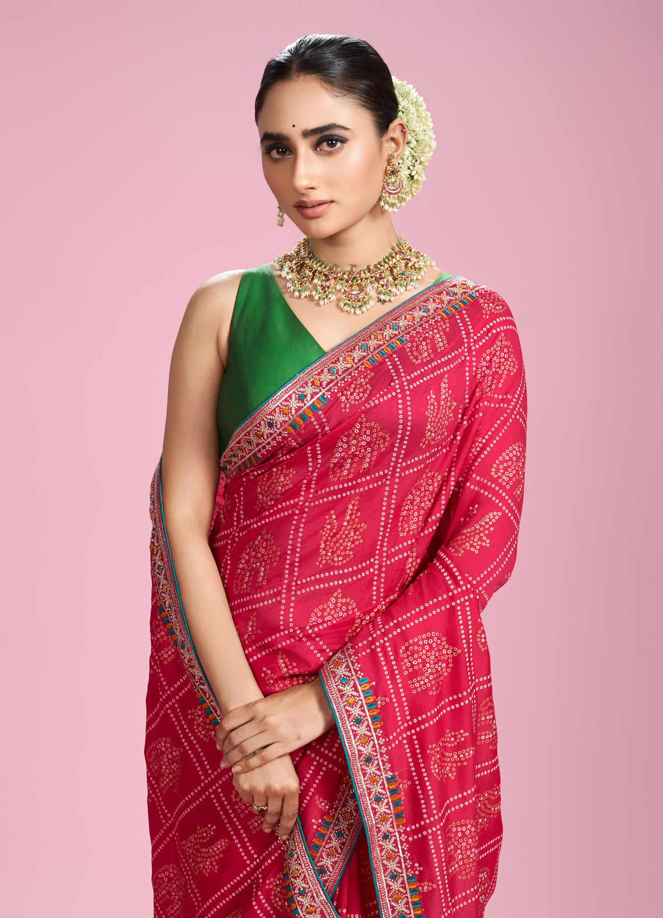 Mohey Women Ravishing Pink Chinon Saree