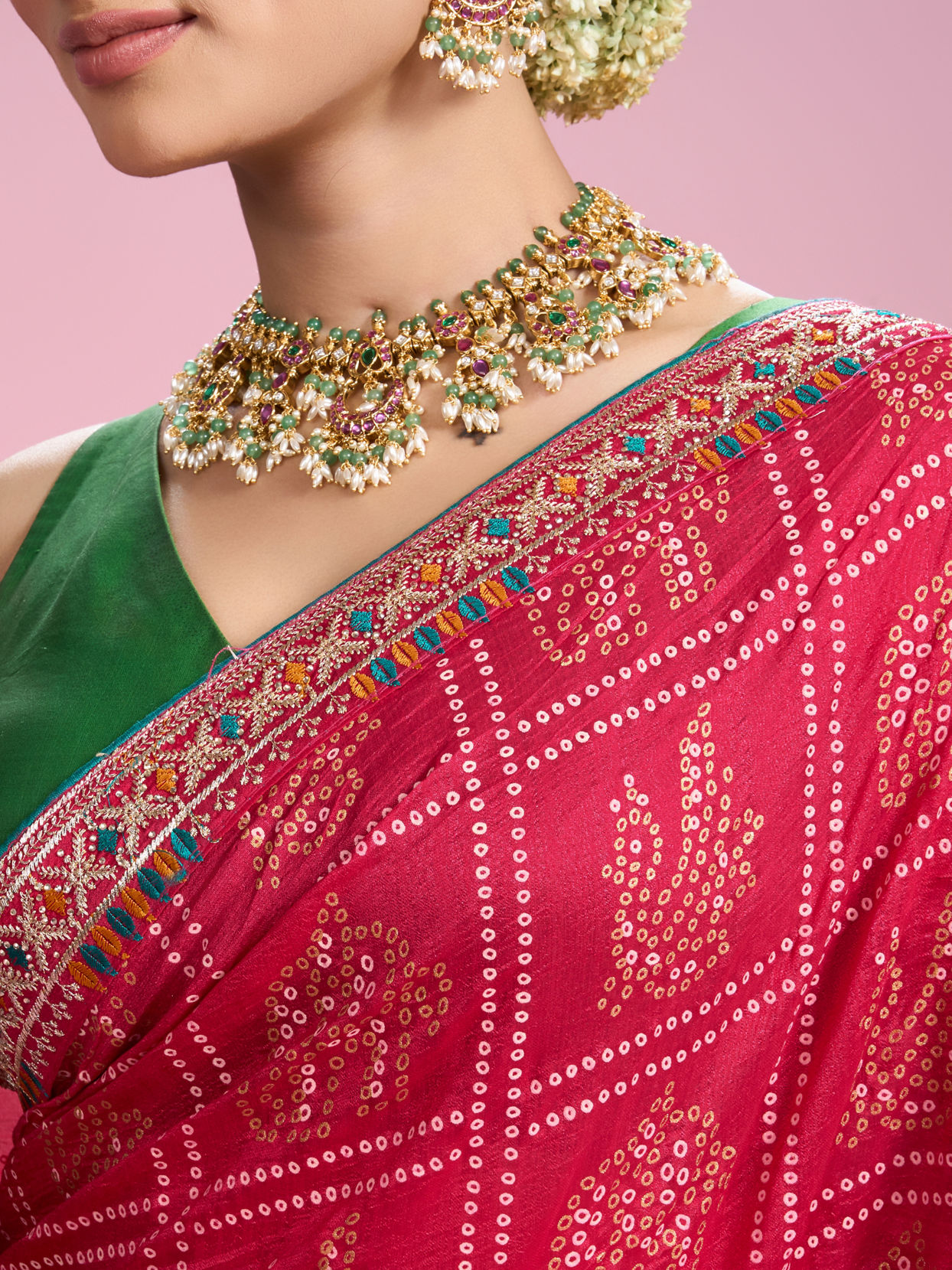 Mohey Women Ravishing Pink Chinon Saree