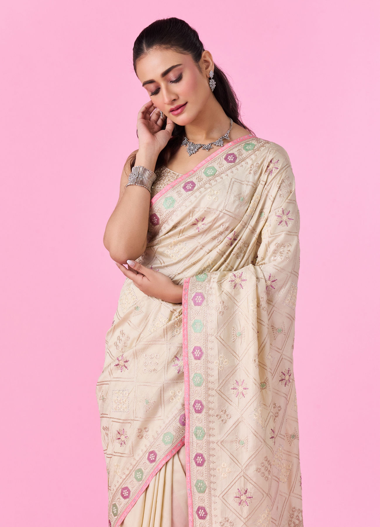 Mohey Women Elegant Cream Chinon Saree