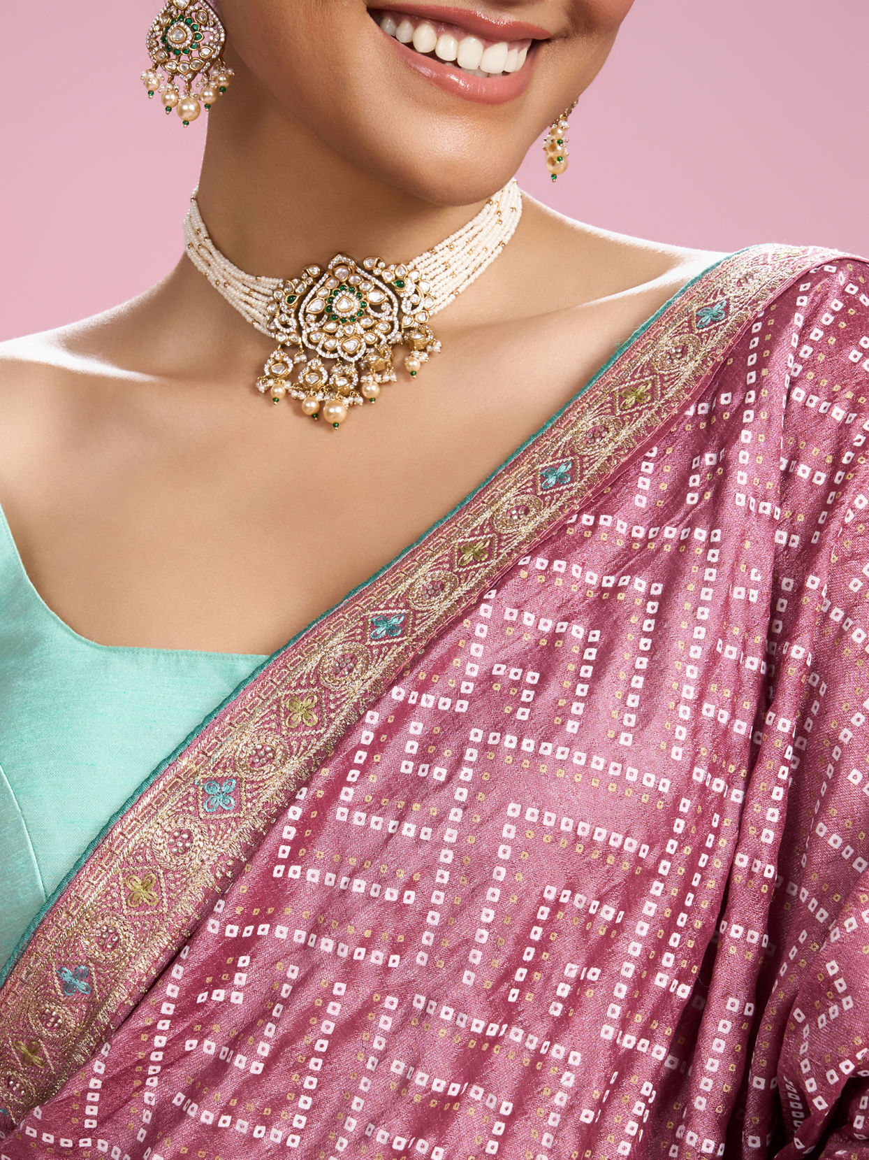 Mohey Women Ethereal Purple Chinon Saree