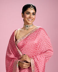 Mohey Women Elegant Pink Chinon Saree