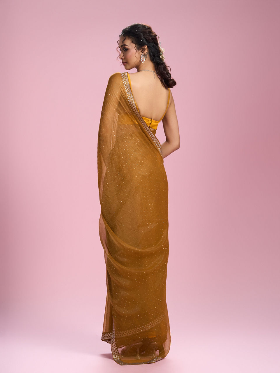 Mohey Women Mustard Yellow Organza Saree