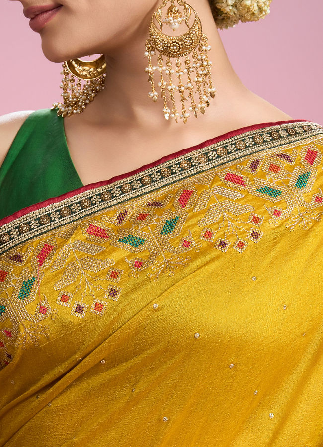 Mohey Women Emerald Elegance Art Silk Saree
