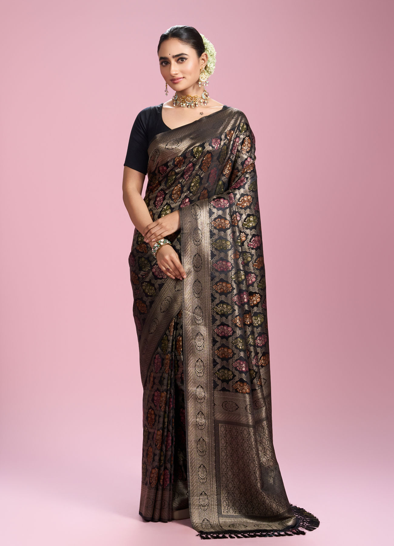 Mohey Women Black Elegance Silk Saree