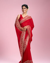Mohey Women Enchanting Red Organza Saree