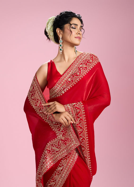 Mohey Women Enchanting Red Organza Saree