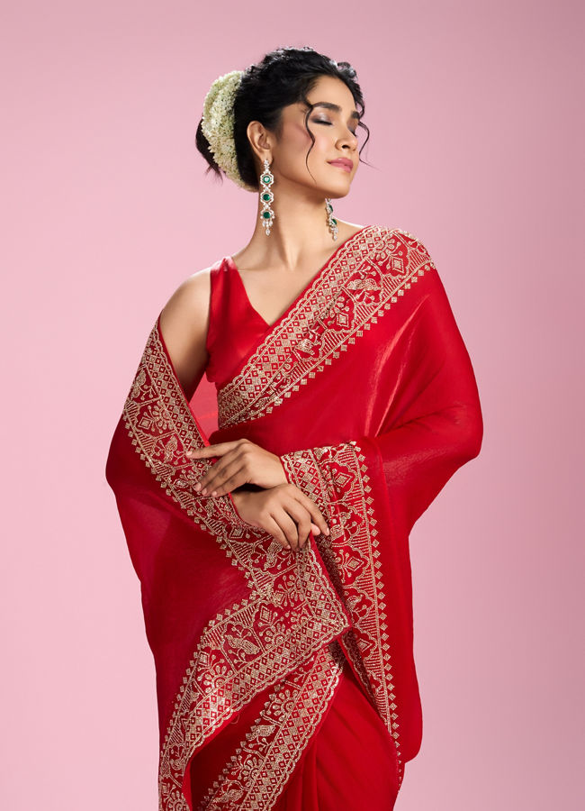 Mohey Women Enchanting Red Organza Saree