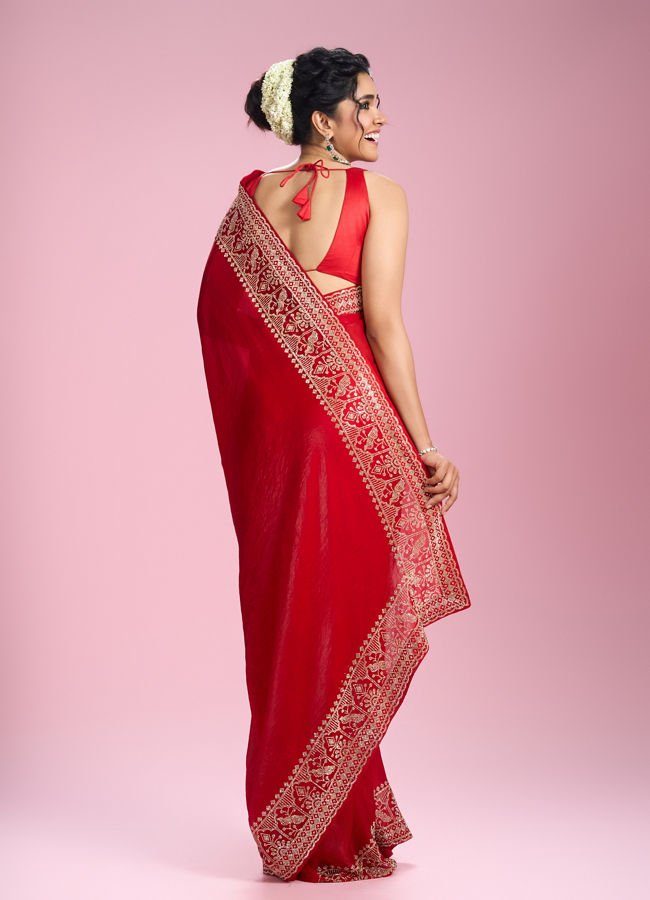 Mohey Women Enchanting Red Organza Saree