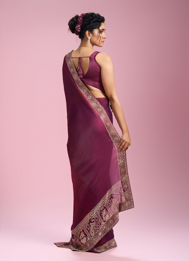 Mohey Women Elegantly Detailed Wine Saree