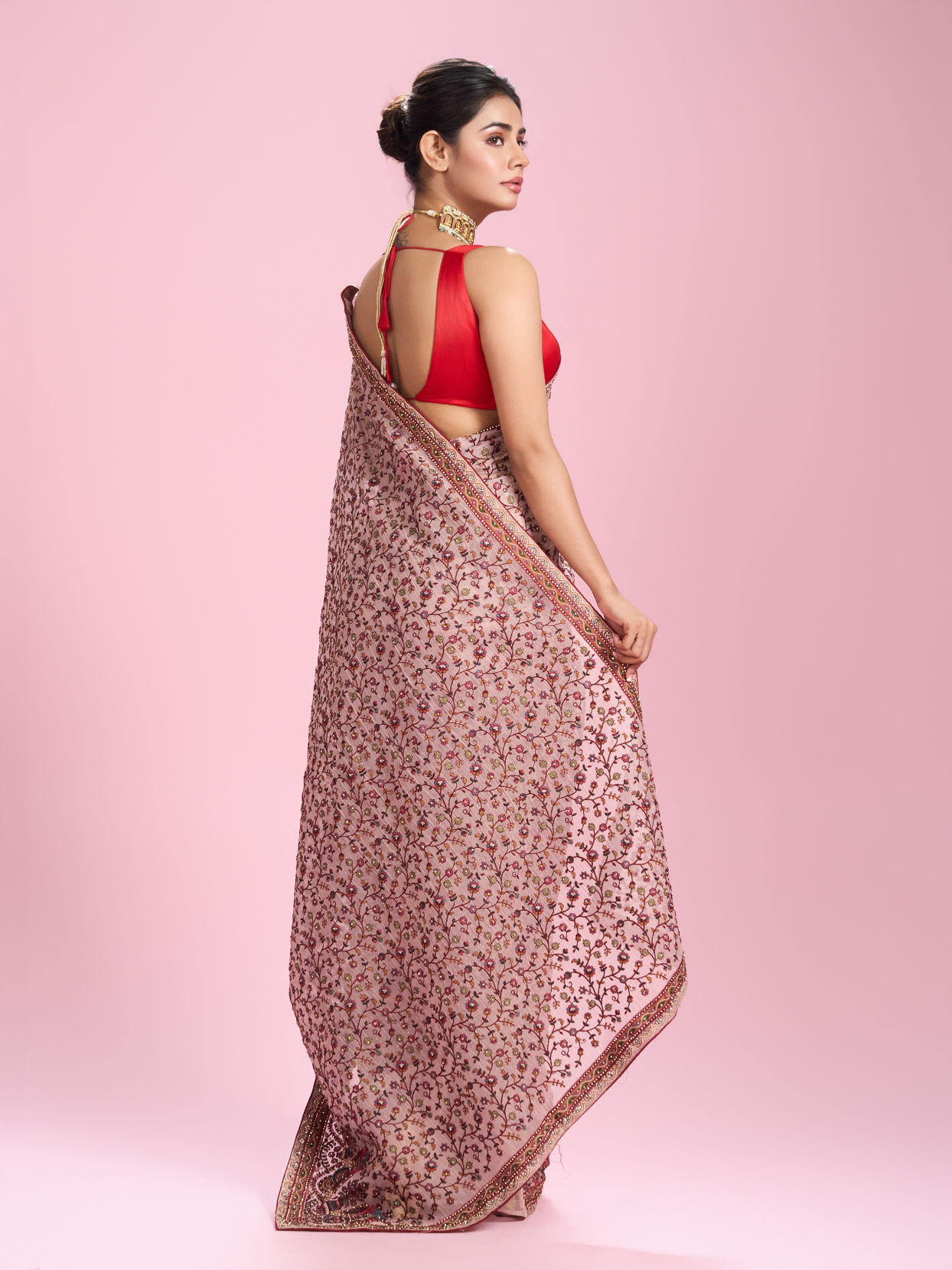 Mohey Women Blush Blossom Elegance Saree