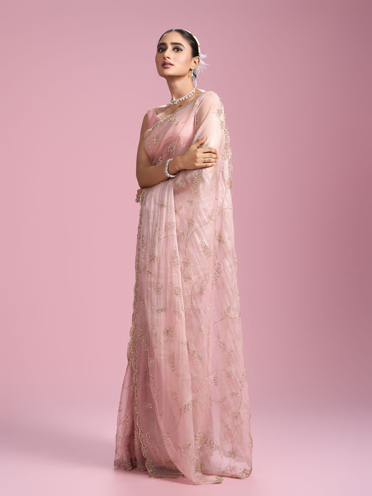 Mohey Women Elegant Pink Organza Saree