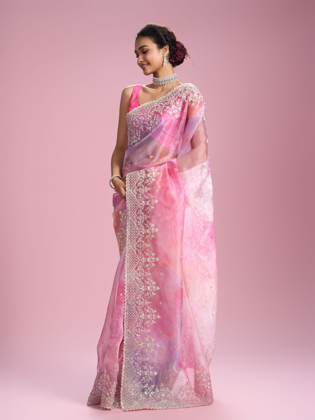Mohey Women Glamorous Pink Organza Saree
