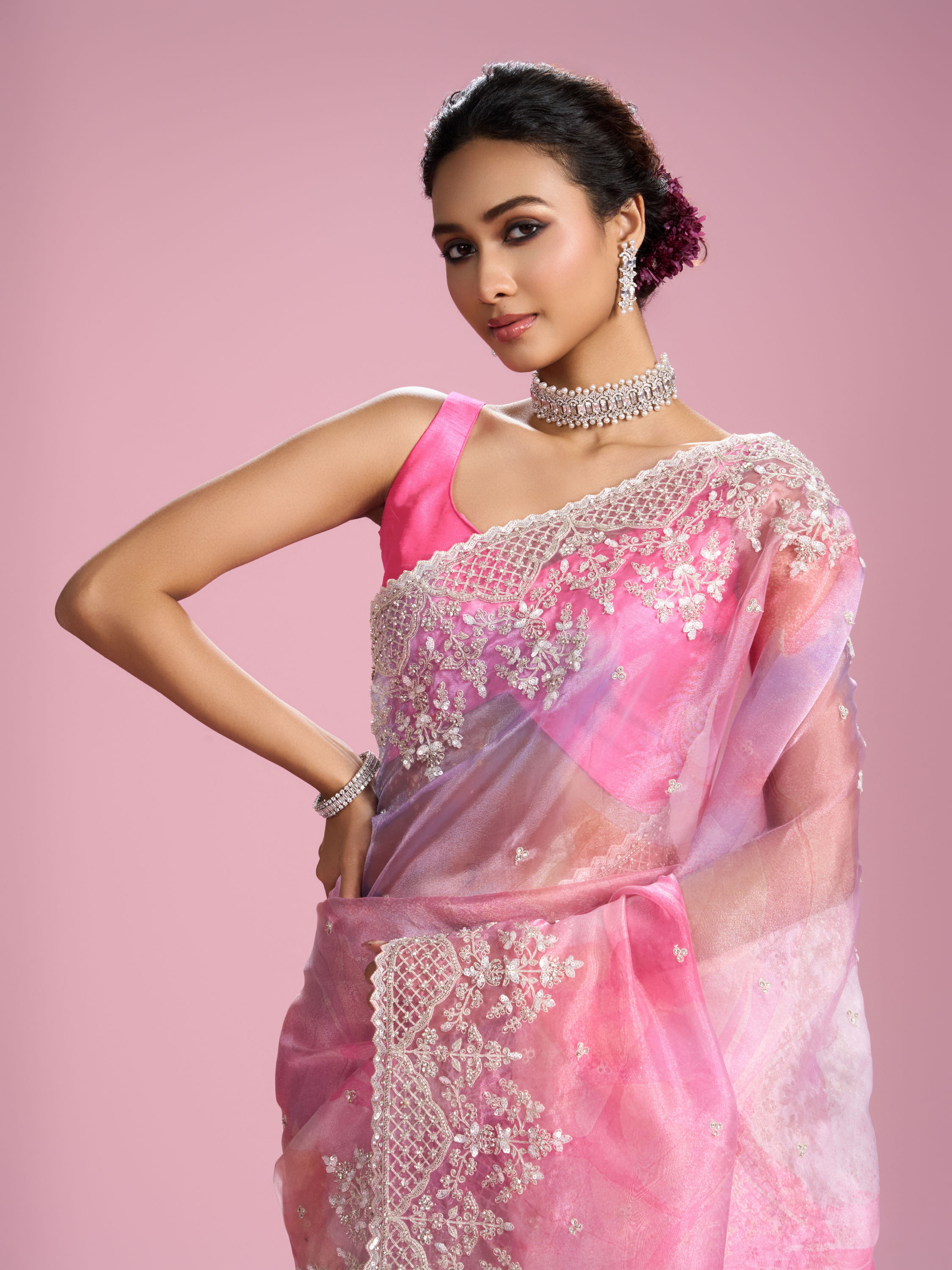 Mohey Women Glamorous Pink Organza Saree