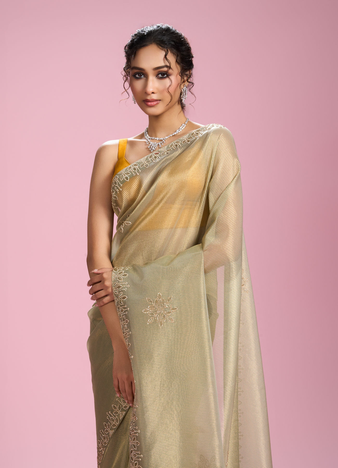 Mohey Women Pistachio Organza Elegance Saree