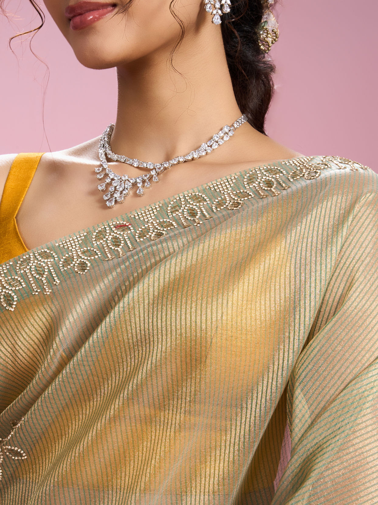 Mohey Women Pistachio Organza Elegance Saree