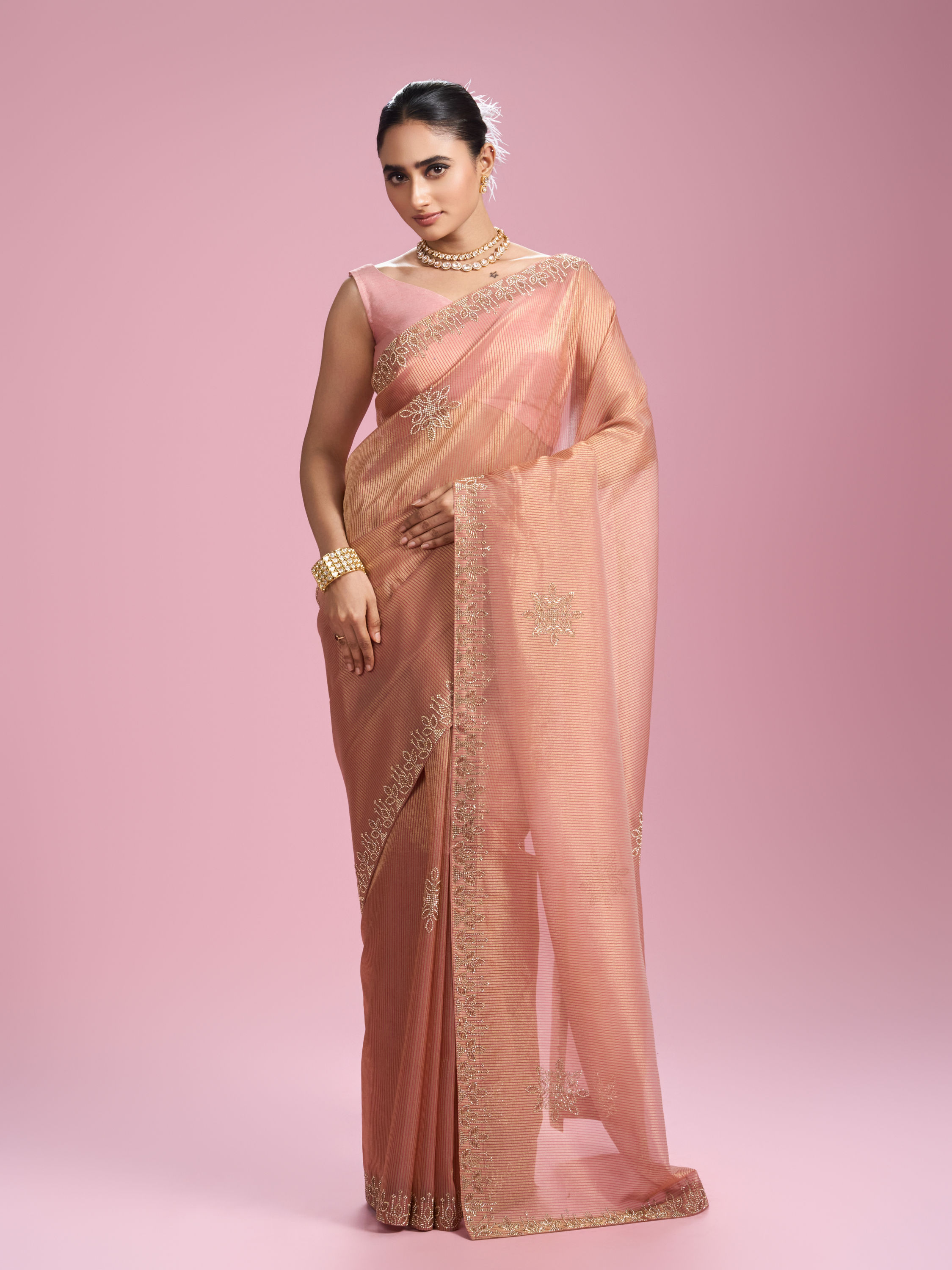 Mohey Women Gajree Pink Extravaganza Saree