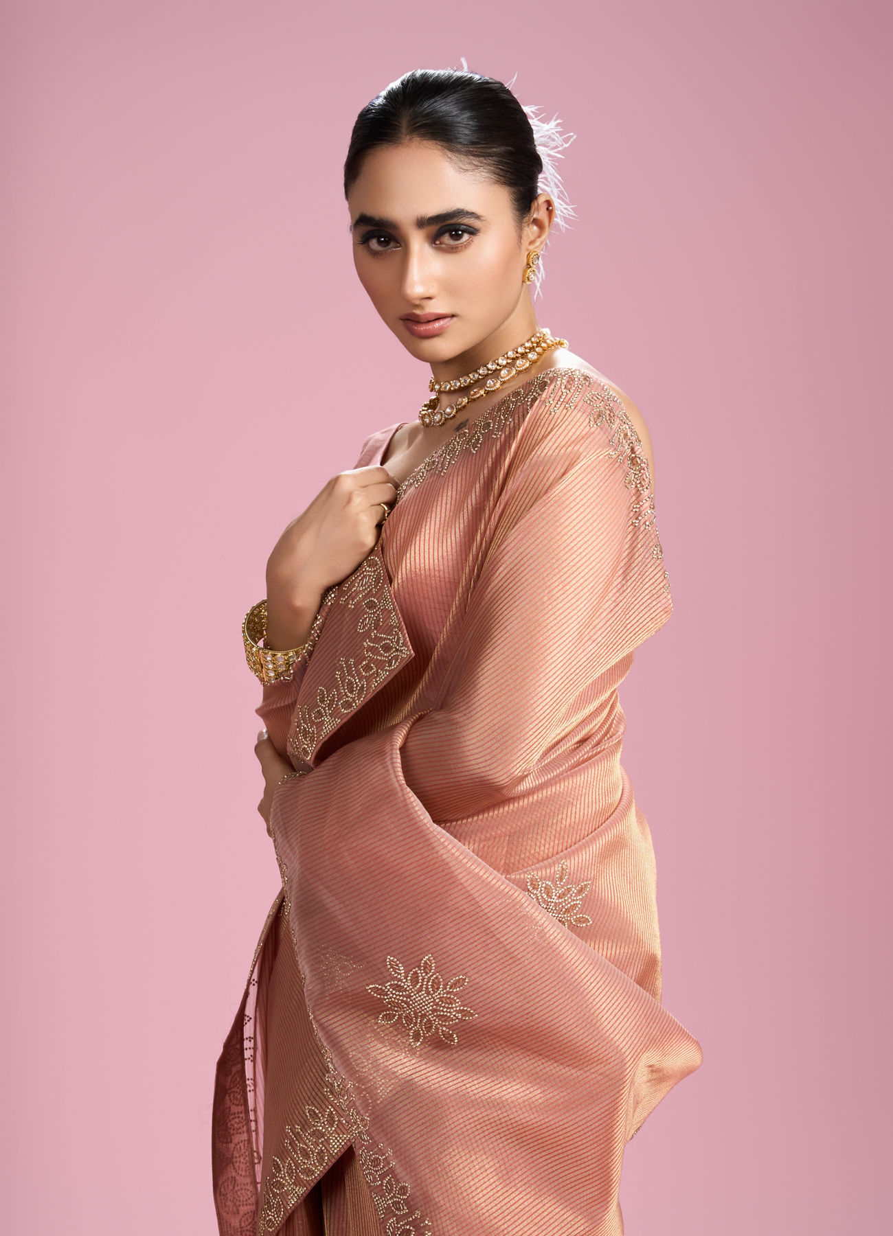Mohey Women Gajree Pink Extravaganza Saree