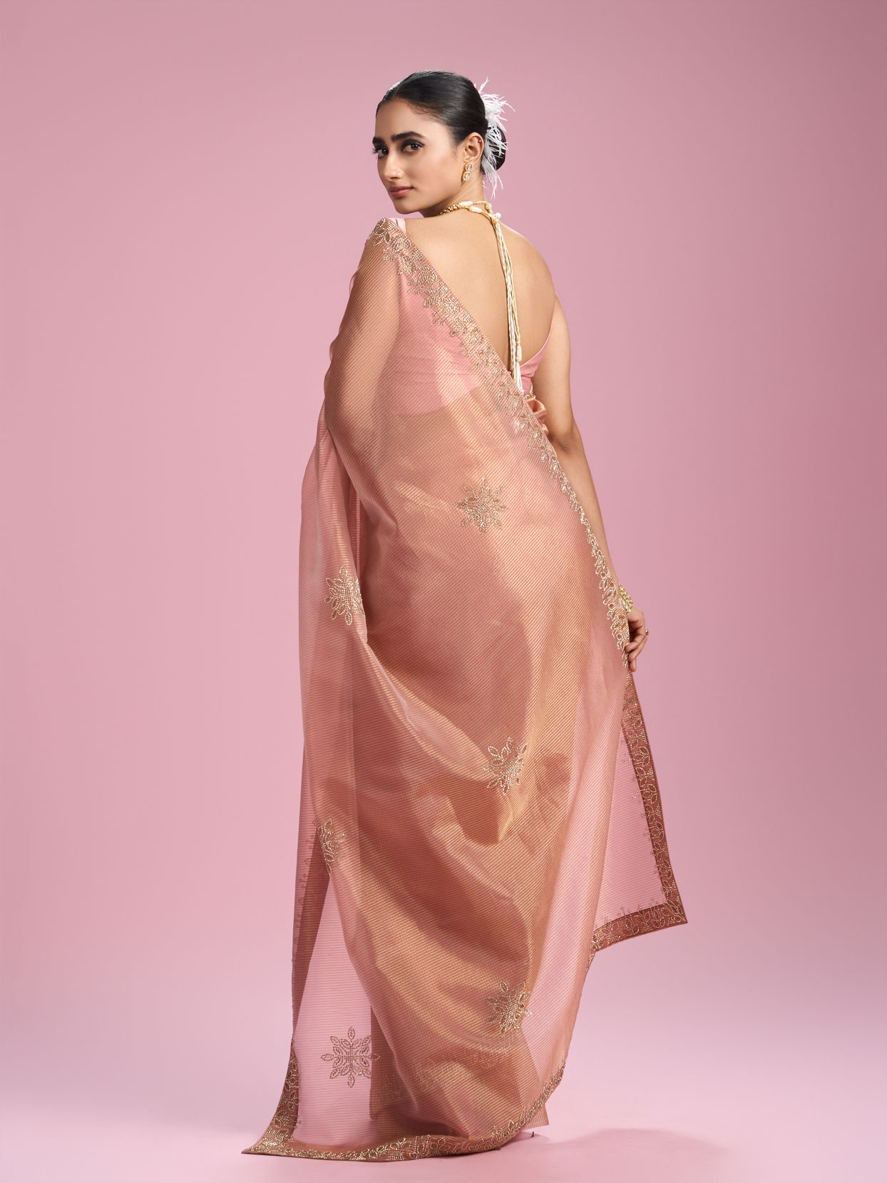 Mohey Women Gajree Pink Extravaganza Saree