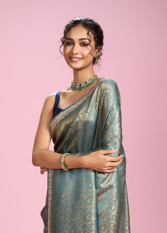 Mohey Women Elegant Light Blue Saree