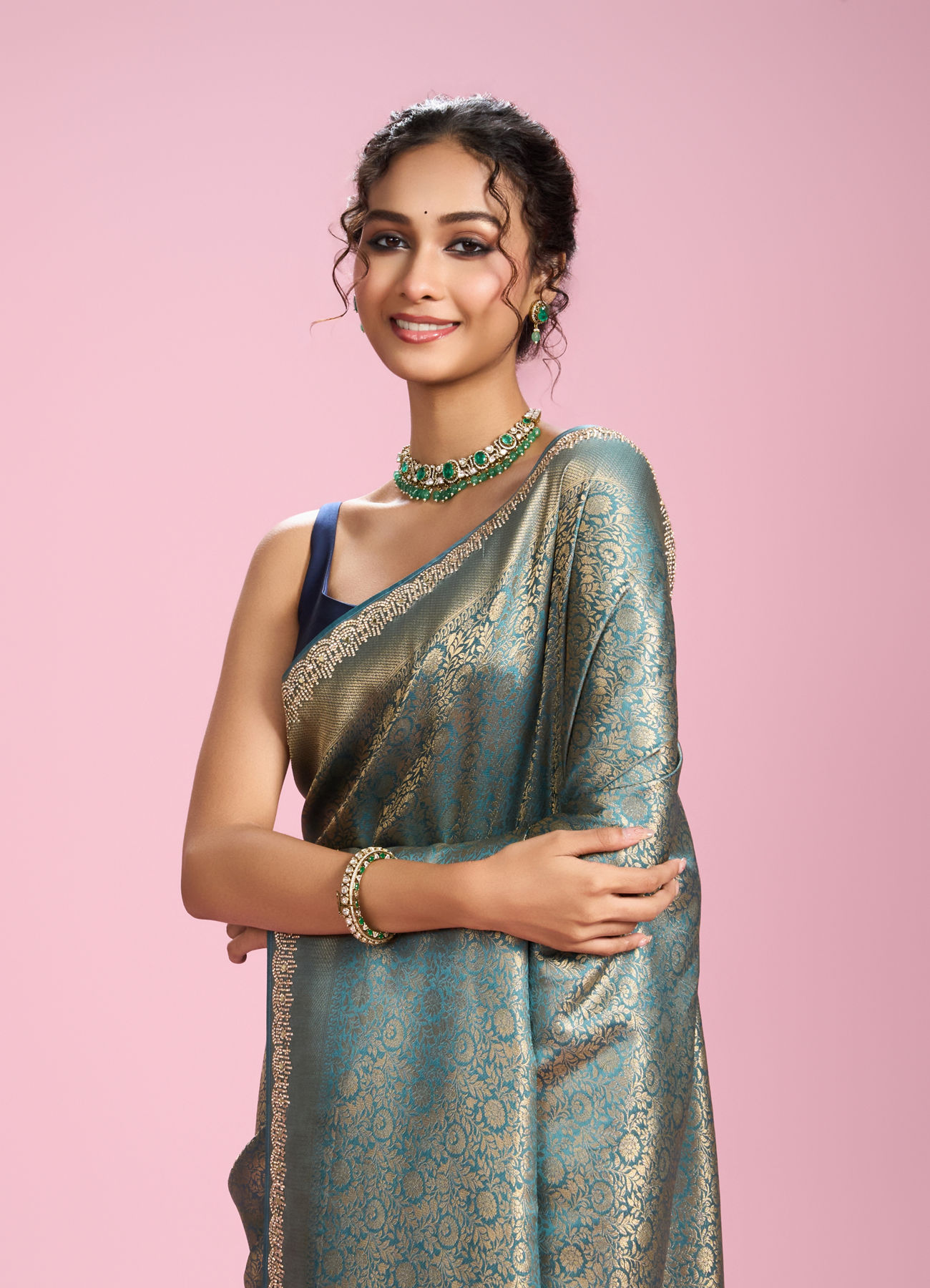 Mohey Women Elegant Light Blue Saree