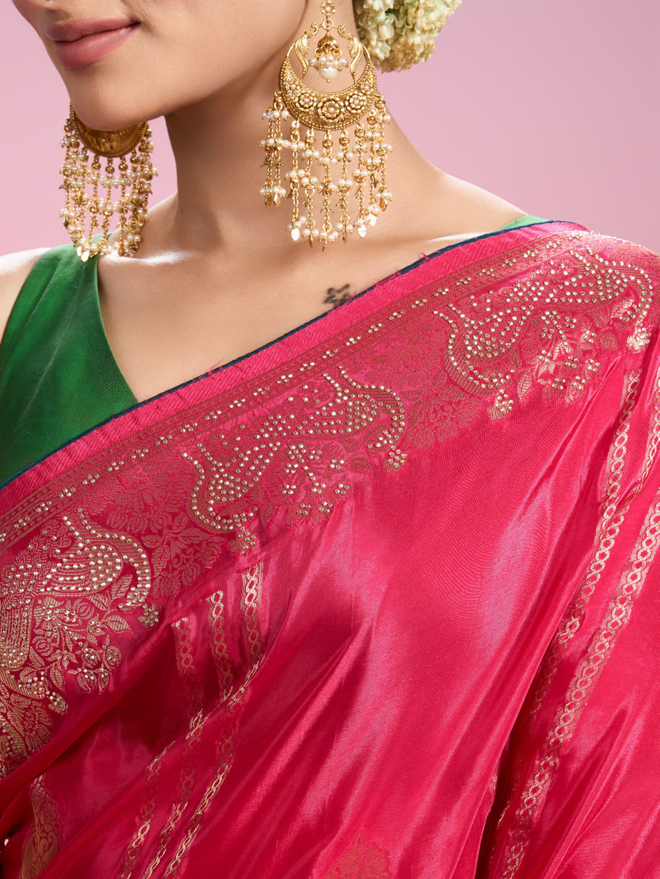Mohey Women Elegant Pink Saree Ensemble