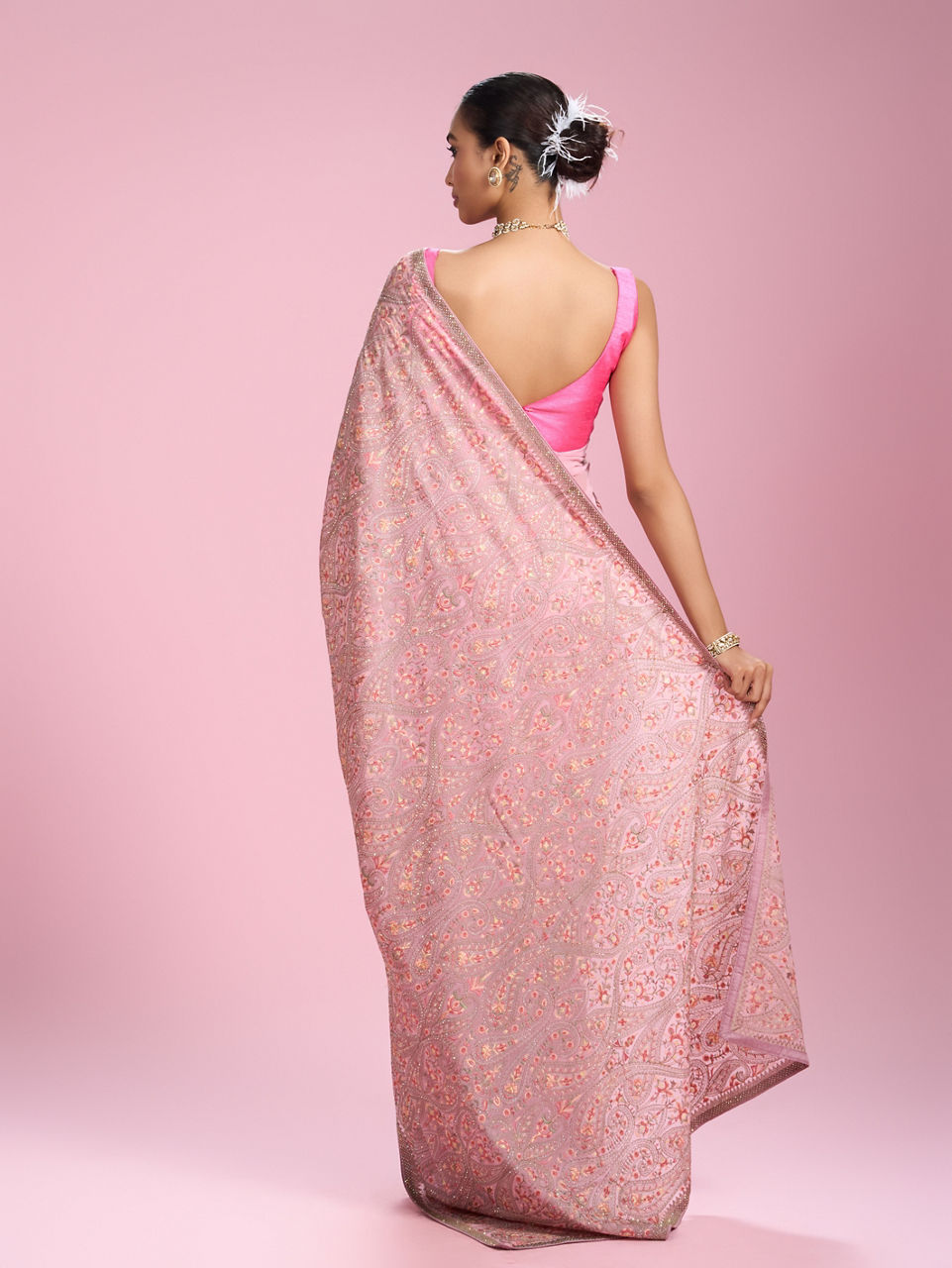 Mohey Women Elegant Pink Organza Saree